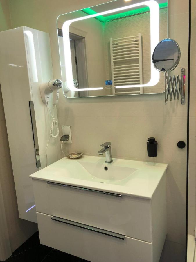 Apartament Zatoka Deluxe Z Ogrodem Appartement Debogorze Buitenkant foto